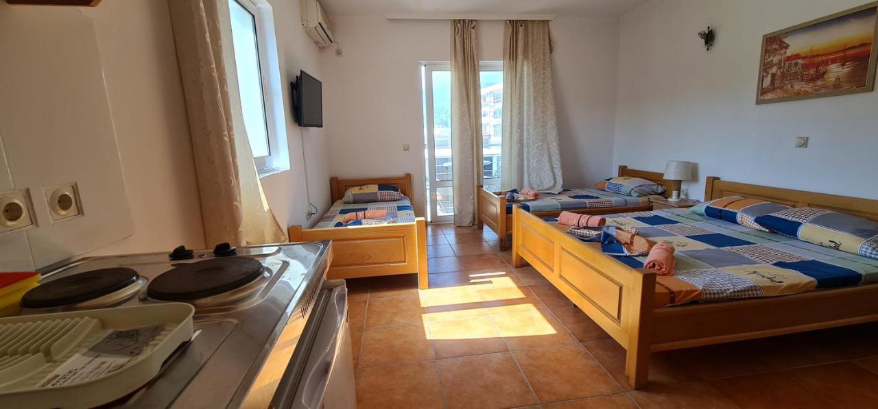 Meti Apartments Ulcinj Buitenkant foto